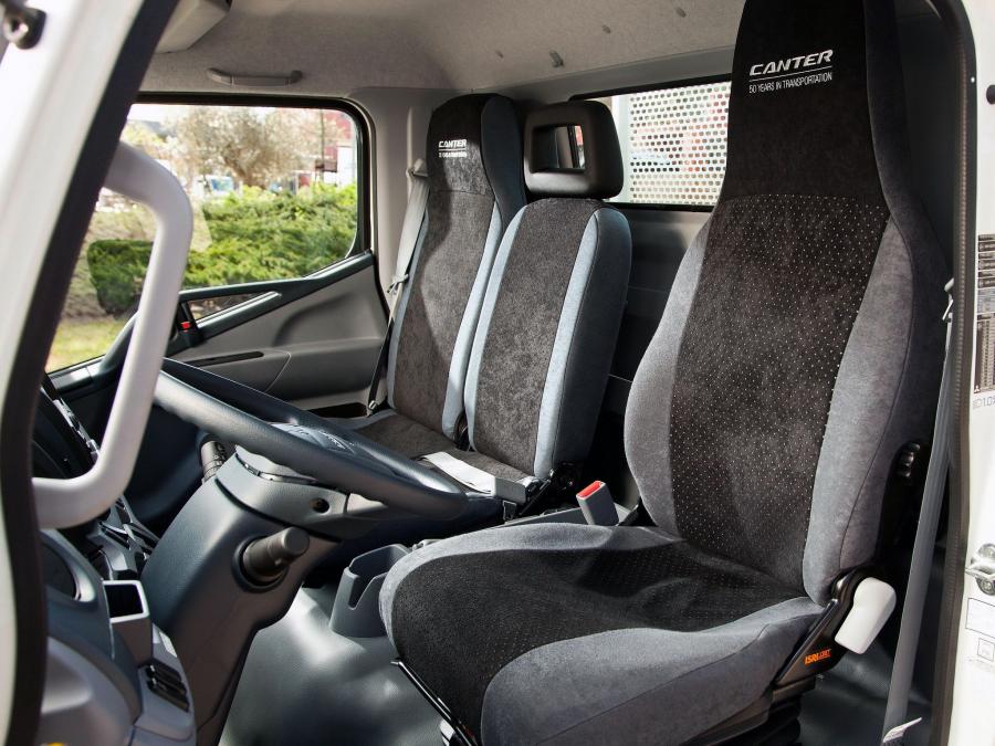  Mitsubishi Fuso Canter 7C15 Eco Hybrid 2012 года  (фото 6 из 19)